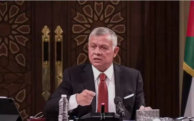 الملك يحضر جانبا من اللقاء التفاعلي