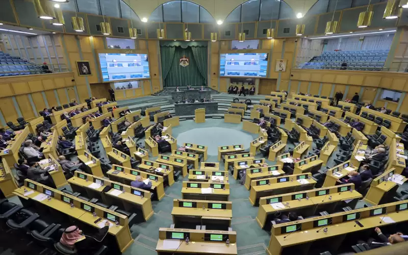 لجان نيابية تناقش اليوم مشاريع قوانين