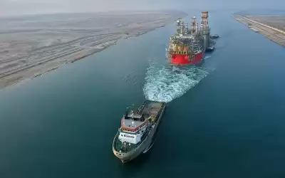 جنوح سفينة في قناة السويس