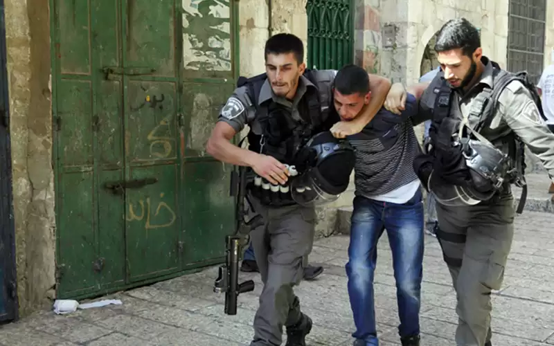 الاحتلال يعتقل شابين من بيت لحم