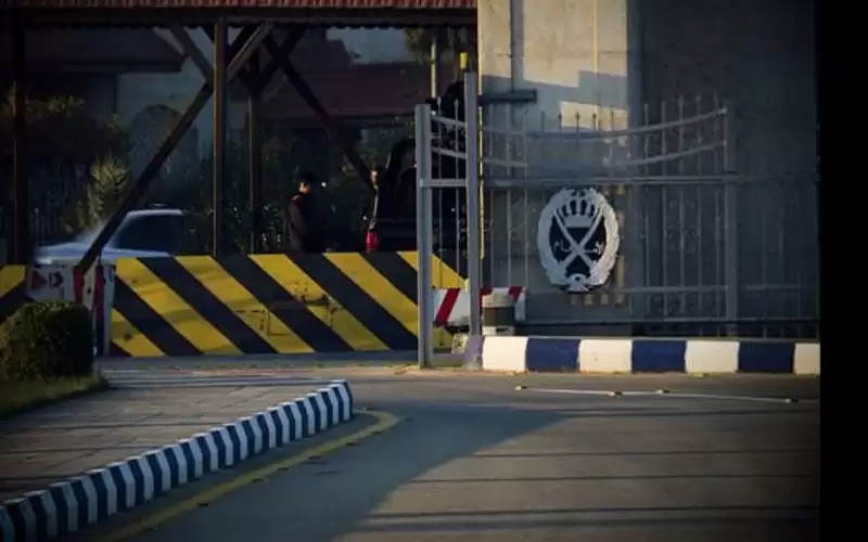 القبض على 957 شخصا في 533