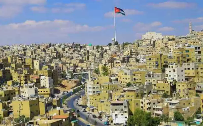 الأعلى للسكان: 233% نسبة النمو السكاني