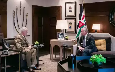 الملك يستقبل رئيس هيئة أركان الجيش