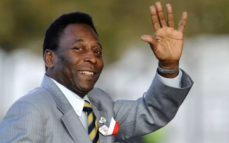 امرأة مجهولة تشاطر أسرة بيليه التركة