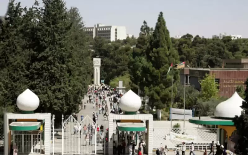 الجامعة الأردنية تؤجل أقساط قرض إسكان