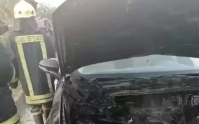 الدفاع المدني: إخماد حريق مركبة على