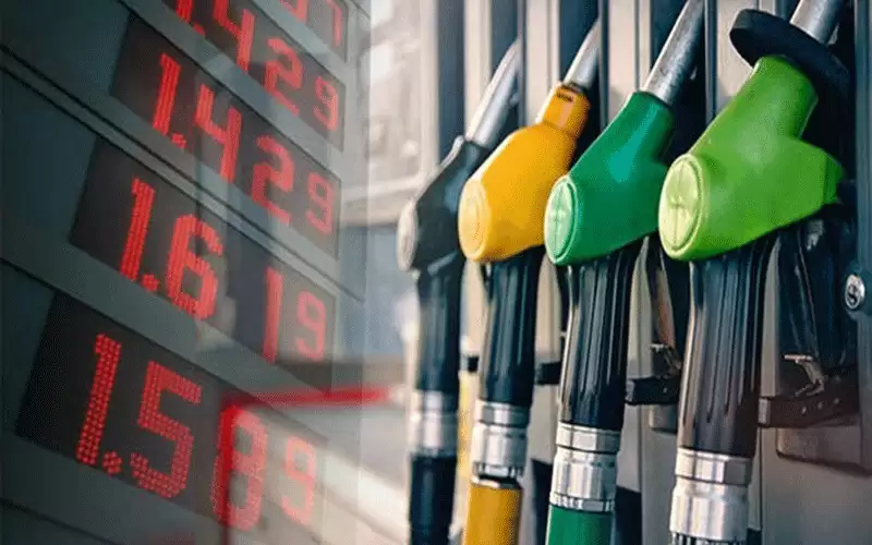 الحكومة: ارتفاع أسعار المشتقات النفطية عالميا