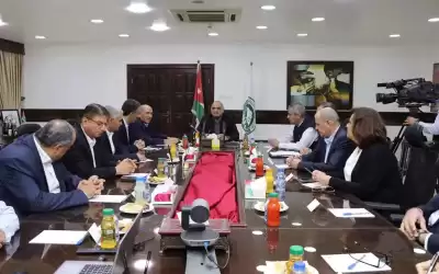 الخصاونة: لا تهاون في قضايا السلامة