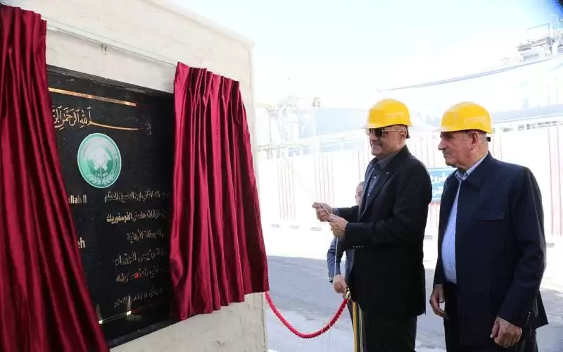 الخصاونة يفتتح مشروع خزانات حامض الفسفوريك