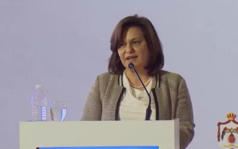 السقاف تدعو رجال أعمال سنغافوريين لاستكشاف