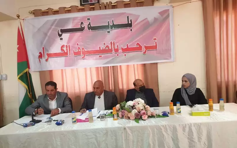 لقاء تشاوري يبحث الواقع الخدمي والتنموي