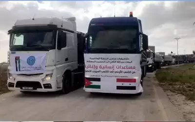 الأردن يسير 14 شاحنة مساعدات اغاثية