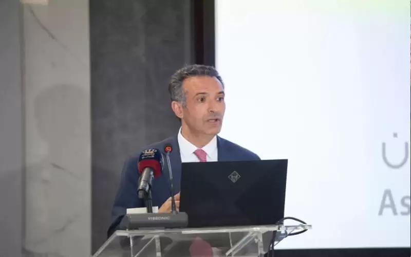 الفايز: دراسة لإعادة إحياء المشاريع المتعثرة