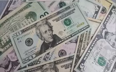 مسؤول أمريكي سابق يحذر من إفلاس