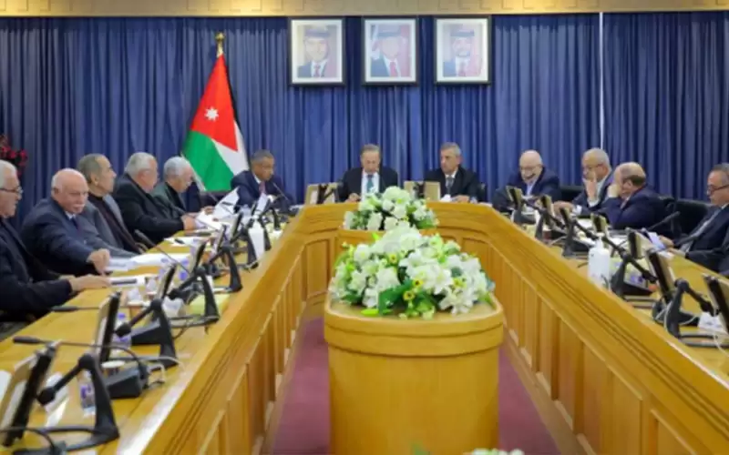 قانونية الأعيان تخالف النواب وتصر على