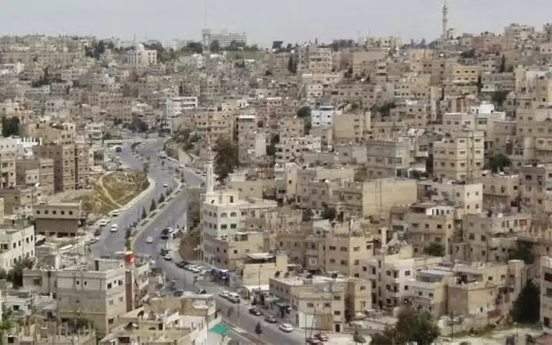 72.4 % نسبة ارتفاع مساحة الأبنية