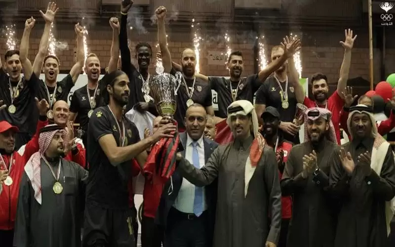 الريان القطري يتوج بلقب بطولة غرب