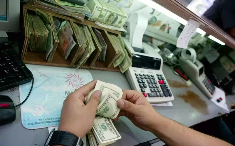 ديرانية يتوقع ارتفاع حجم حوالات المغتربين