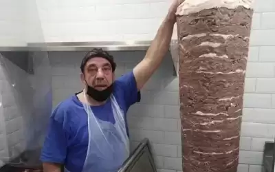 والد فتاة مطعم سحاب يبحث عن