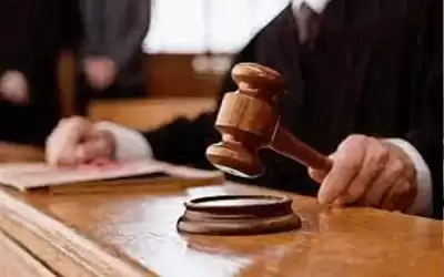 توقيف 3 موظفين في مركز أعلاف
