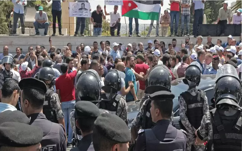الخارجية الامريكية تنتقد انتهاكات حقوق الإنسان