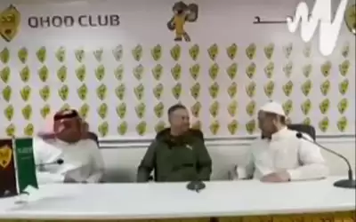 مدرب أجنبي يشهر إسلامه في السعودية