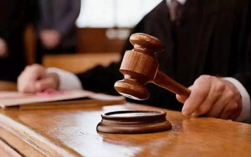 قرار قضائي بتضمين مدير مستشفى مليون