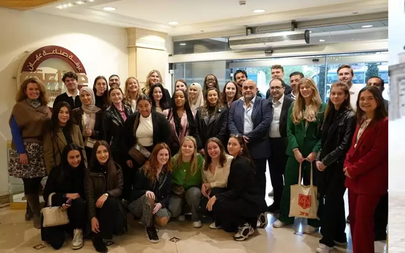 وفد هولندي يطلع على واقع الصناعة