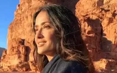 الممثلة سلمى حايك تزور البترا