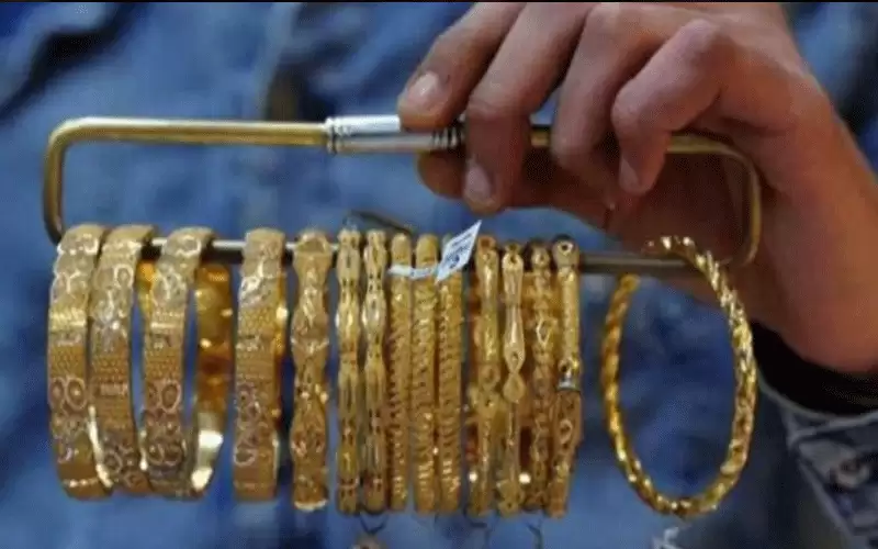 40 دينارا سعر غرام الذهب عيار