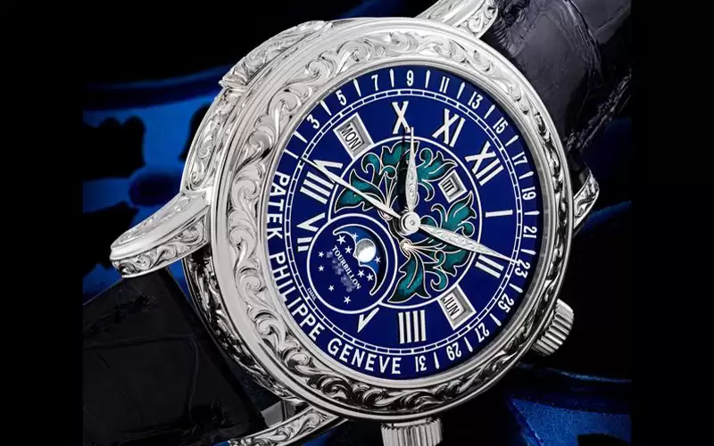 بيع ساعة نادرة بمبلغ ضخم في