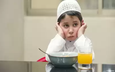 إجبار الأطفال على الصيام.. ماذا قالت