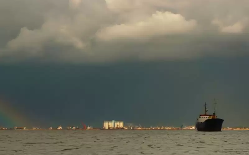 إغلاق الموانئ السورية باستثناء طرطوس بسبب