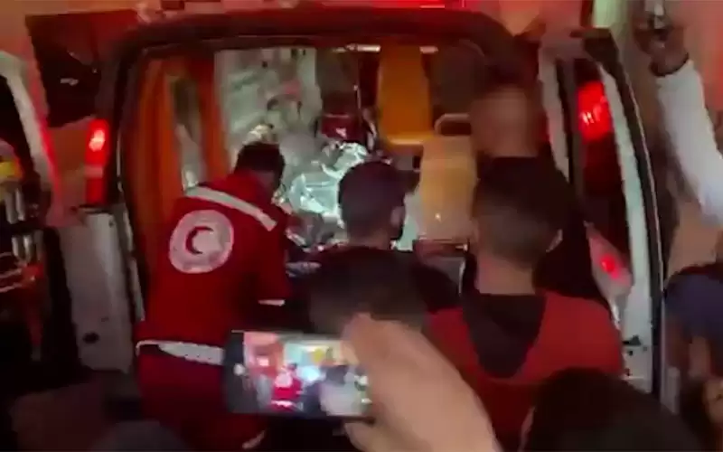 استشهاد شاب خلال دفاعه عن فتاة