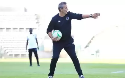 مدرب برتغالي يقترب من الحسين إربد