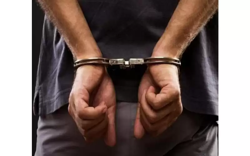 توقيف 12 شابا وفتاة انتهكوا حرمة