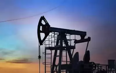 أسعار النفط تقفز وبرنت عند 85