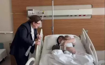 رضيعة تعود لحضن أمها بعد 54