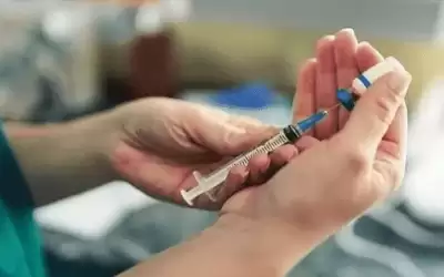 الأردن يوفر مطعوما مدعما ضد كورونا