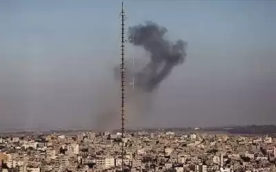 طيران الاحتلال الإسرائيلي يغير على مواقع