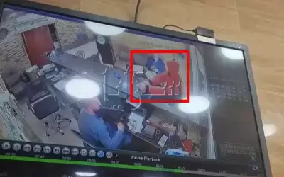 مادبا .. مراهق يسطو على محل