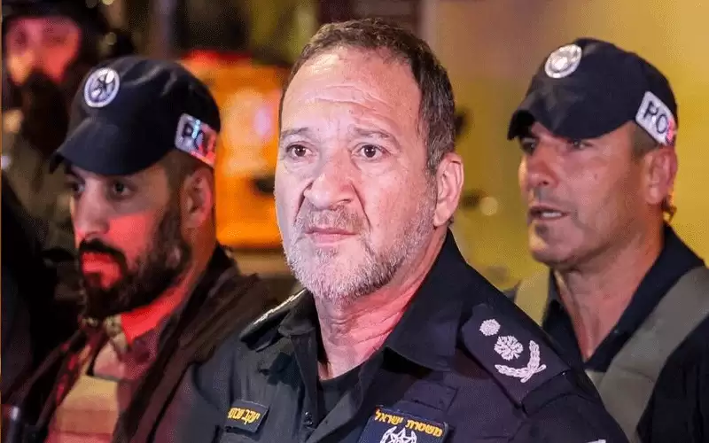 قائد شرطة إسرائيل يدعو المدنيين إلى