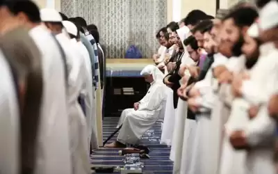 الإفتاء: لا يشرع الأذان أو الإقامة