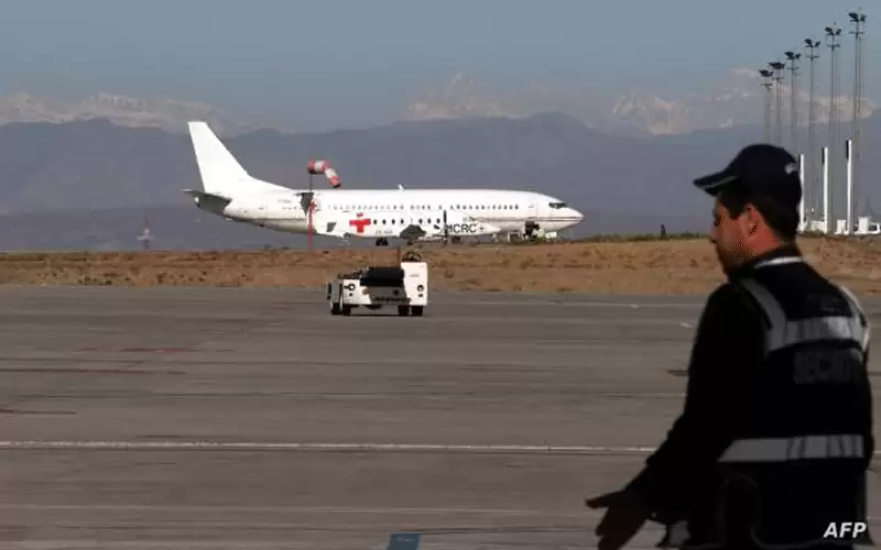 بغداد تدين استهداف مطار السليمانية وتطالب