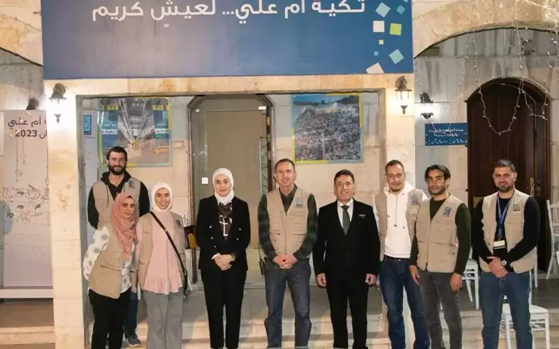 بني مصطفى تشارك في إعداد الإفطار
