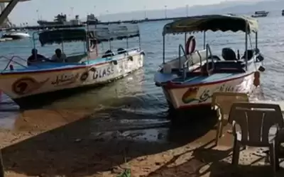 إيقاف حركة القوارب الزجاجية داخل الشواطئ