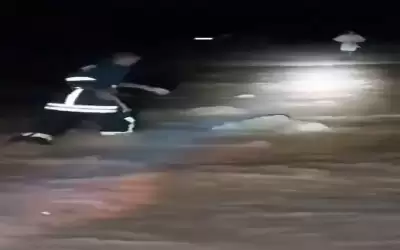 إنقاذ أشخاص حاصرتهم السيول بالعقبة