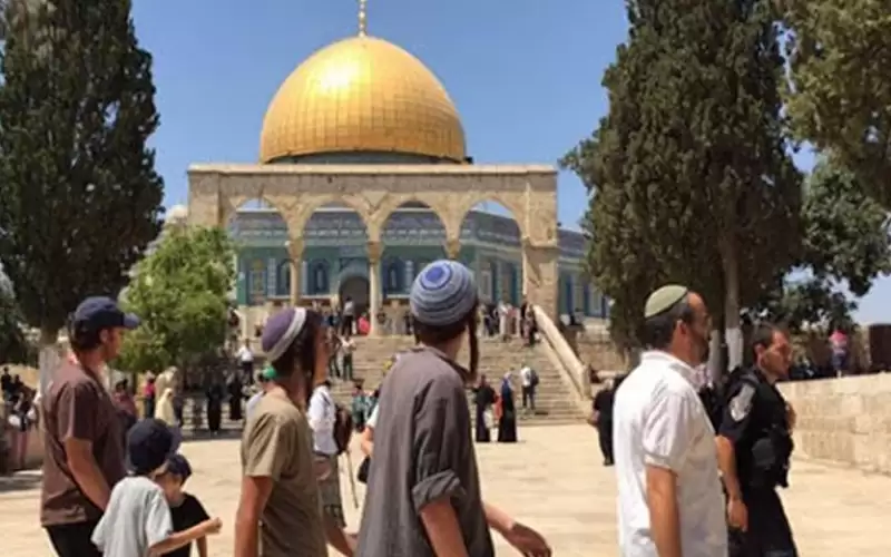 788 مستوطنا اقتحموا الأقصى منذ ساعات