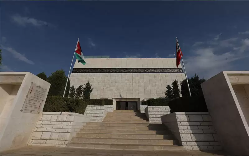إيقاف استقبال زوار صرح الشهيدعمان