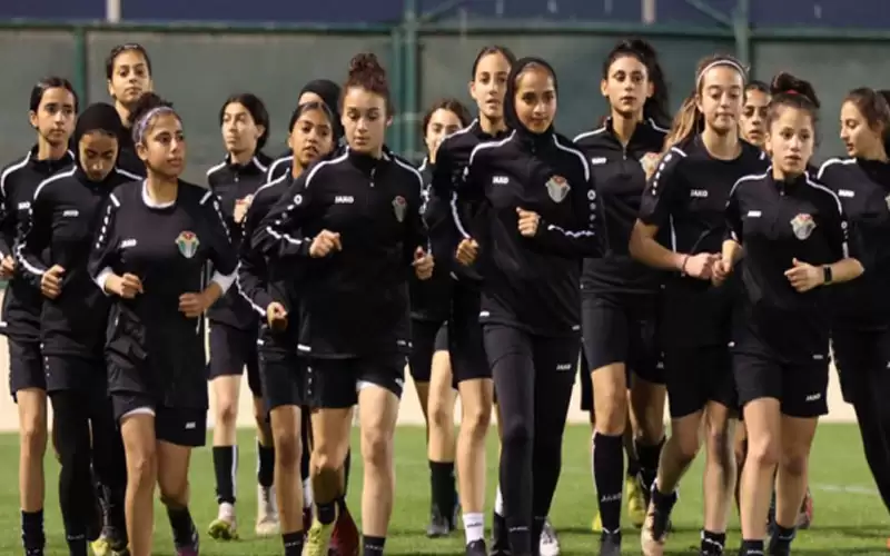 منتخب الناشئات لكرة القدم يستعد للتصفيات